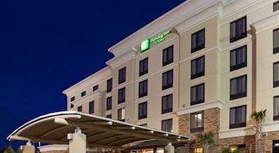 Holiday Inn Hotel & Suites Stockbridge