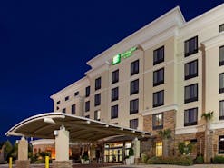 Holiday Inn Hotel & Suites Stockbridge