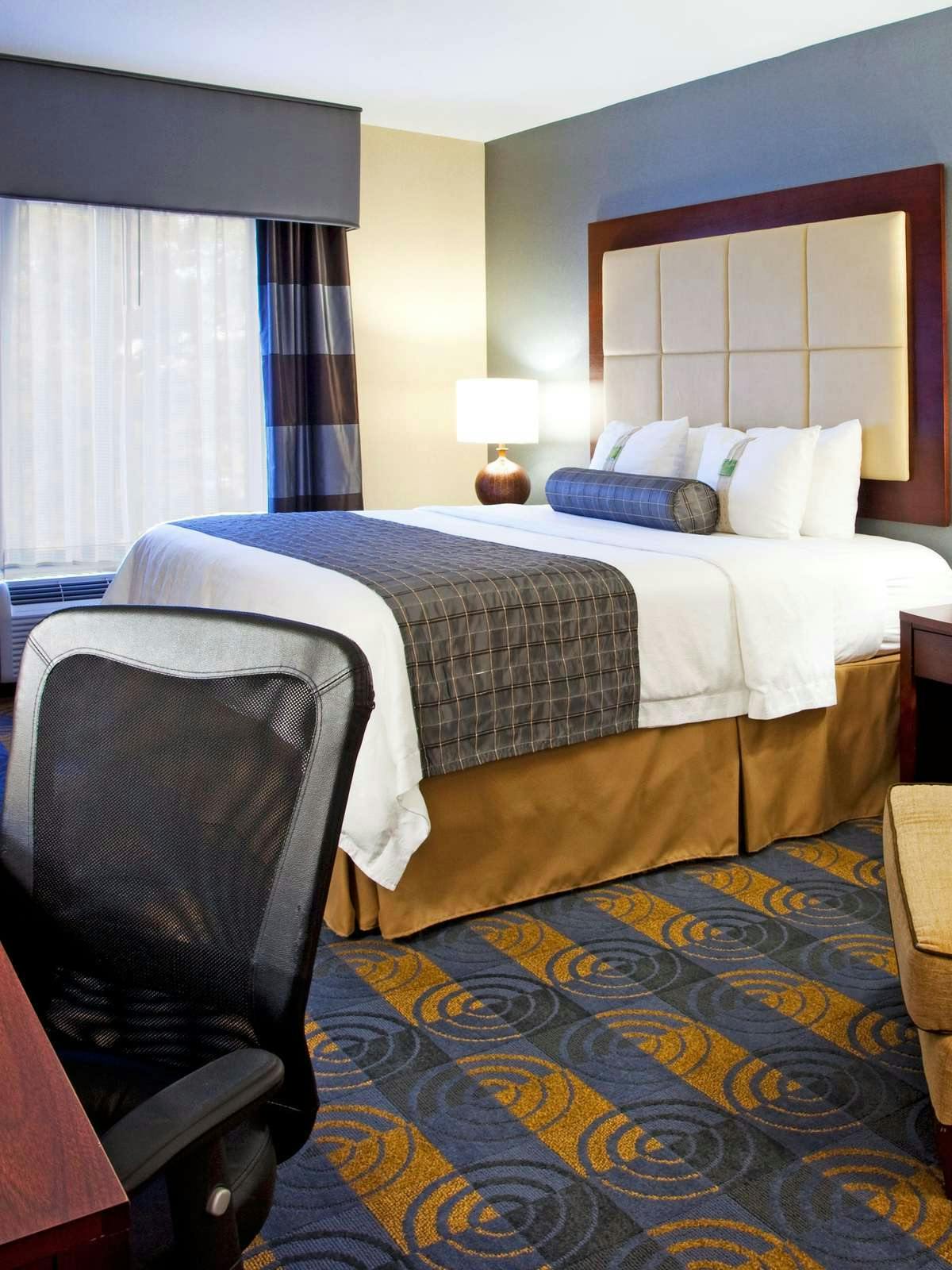 Hotel Holiday Inn Hotel & Suites Stockbridge photo 1