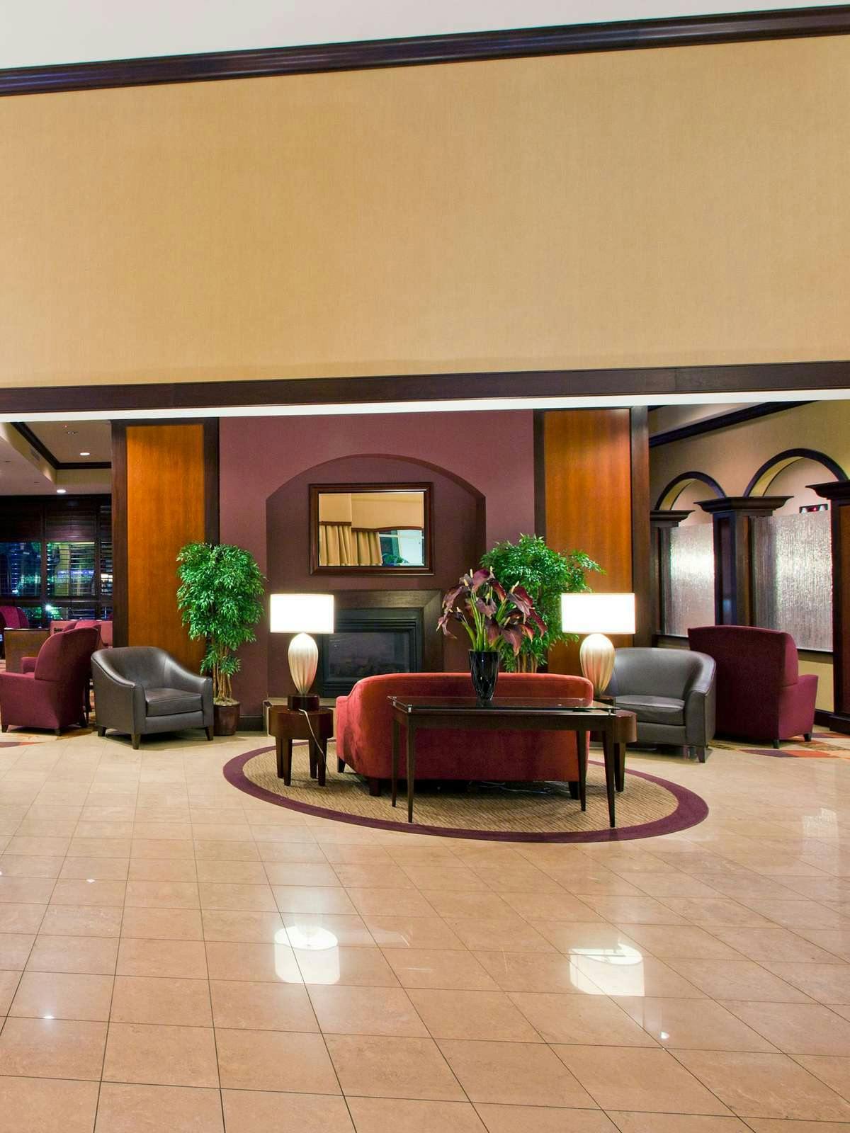 Hotel Holiday Inn Hotel & Suites Tallahassee Conference Center North photo 3