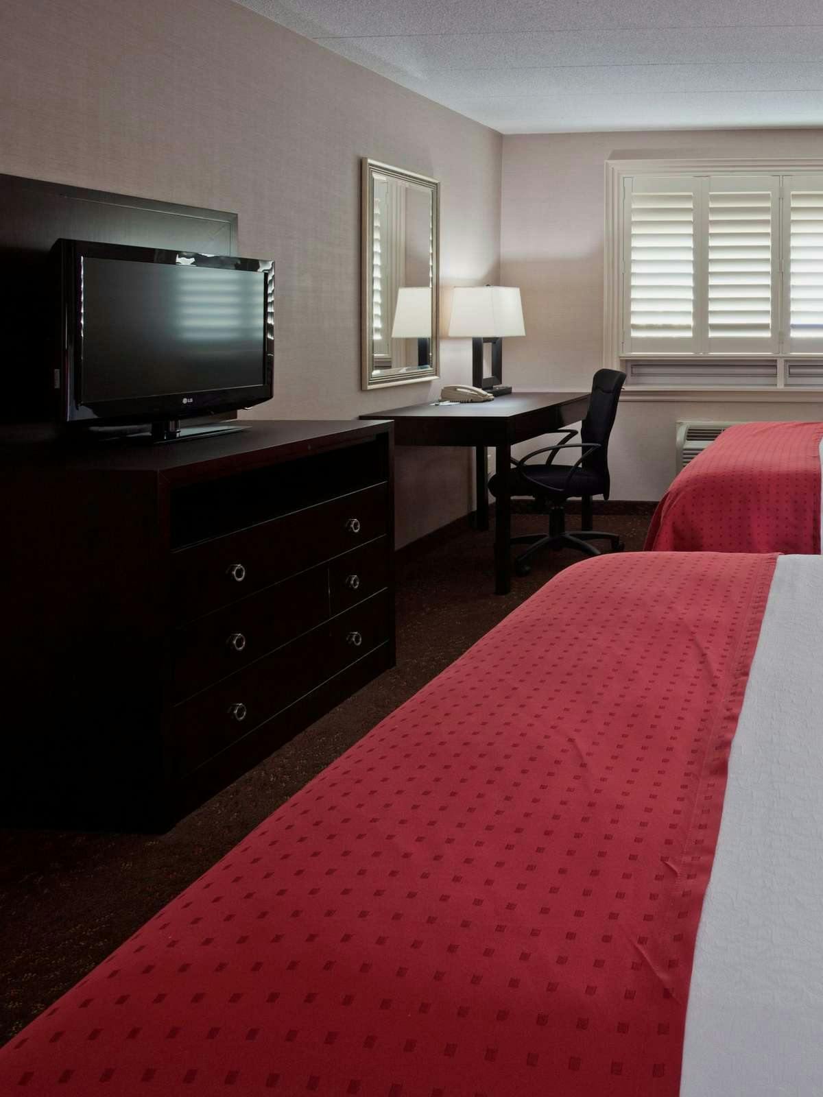 Hotel Holiday Inn Hotel & Suites St. Catharines Conf Ctr photo 2