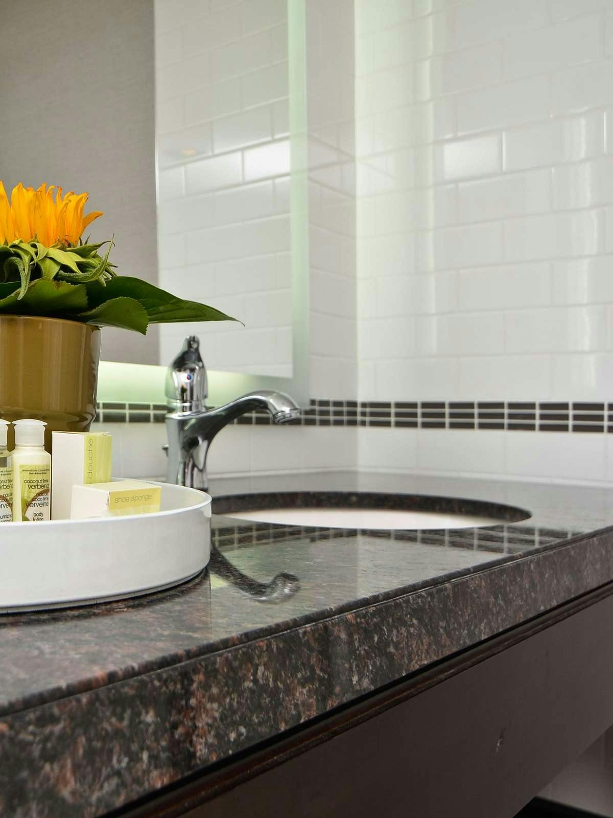 Hotel Holiday Inn Hotel & Suites St. Catharines Conf Ctr photo 3