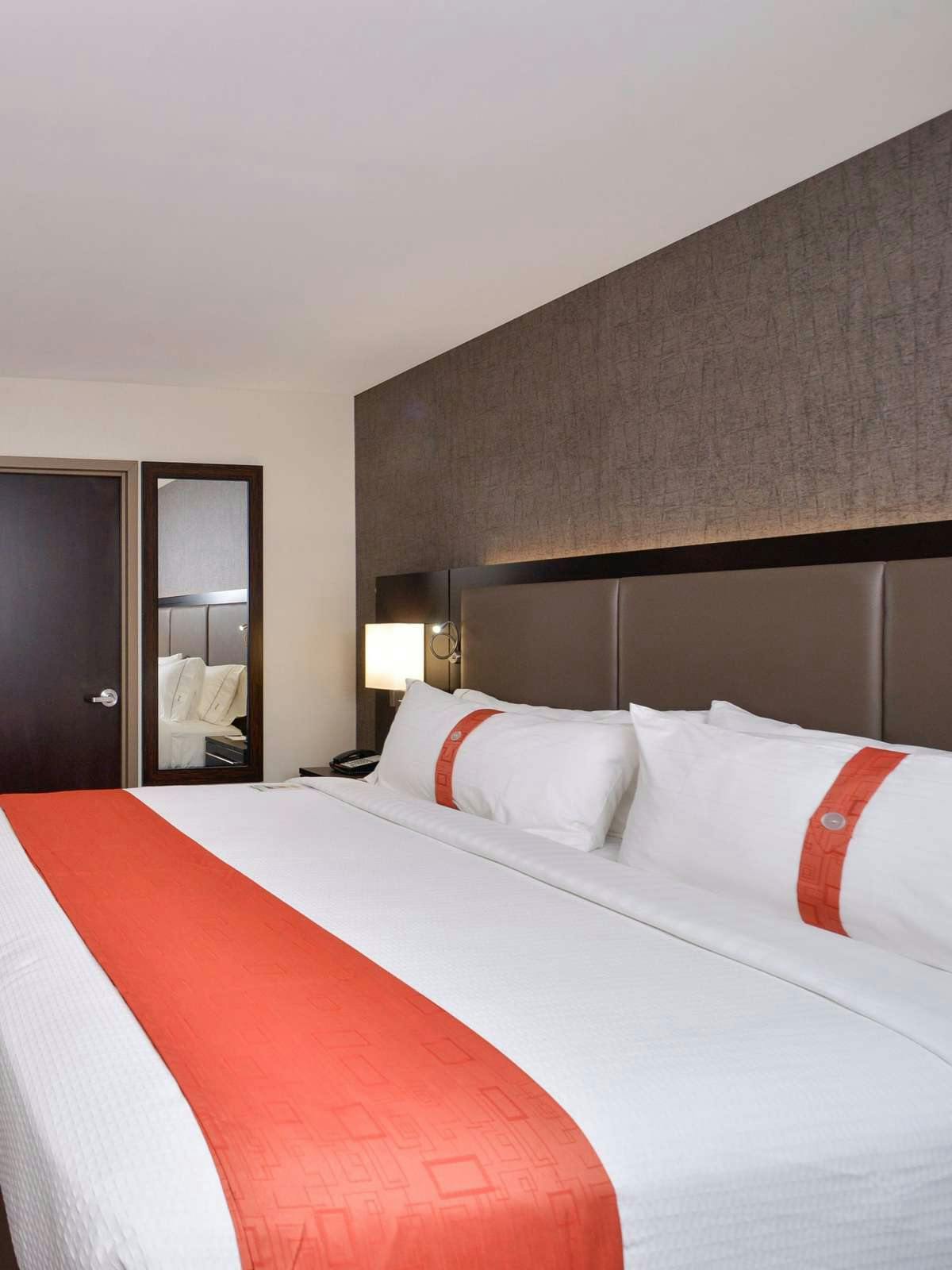 Holiday Inn Jamaica Queens Jfk Airport New York City Jfk