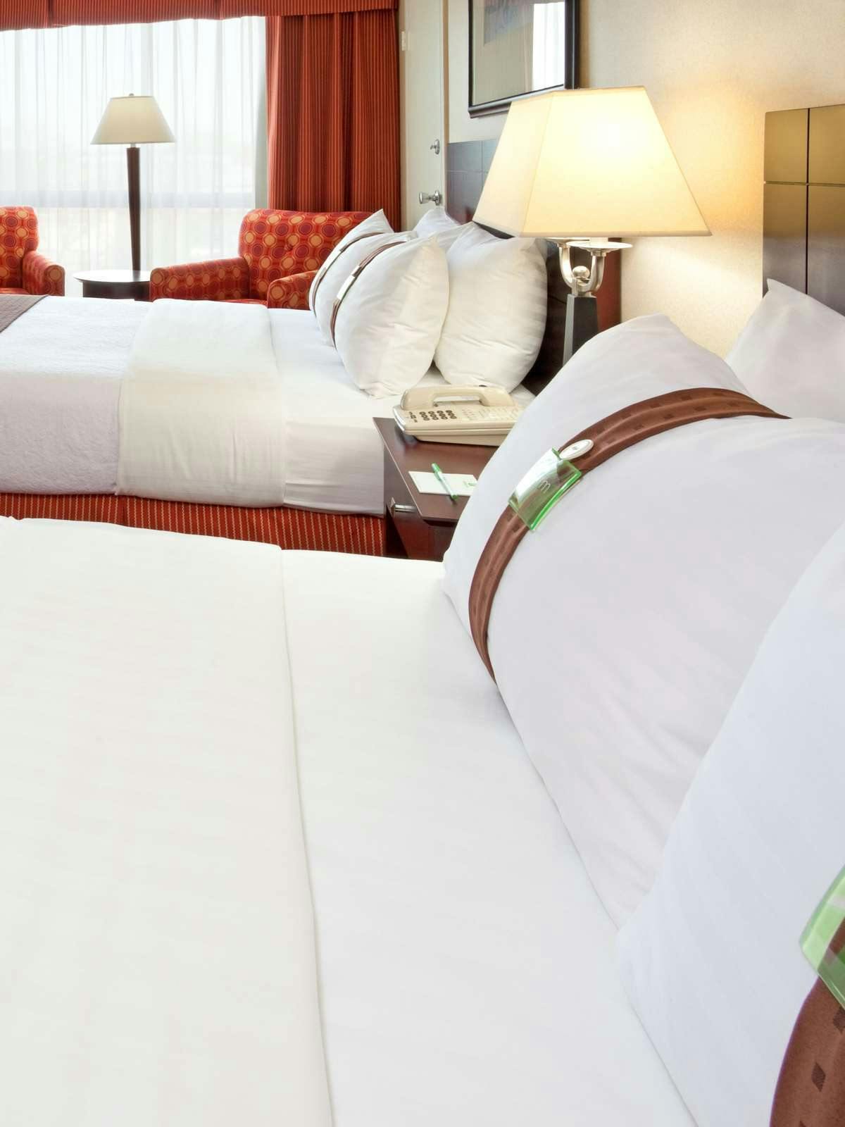 Hotel Holiday Inn Philadelphia Cherry Hill photo 1