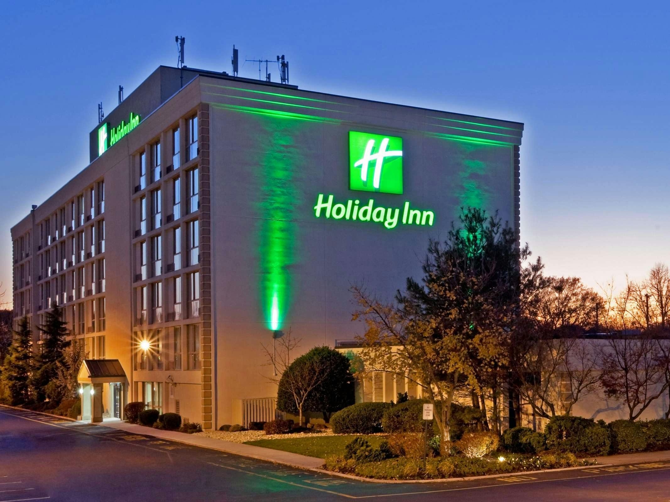 hotel near me cherry hill