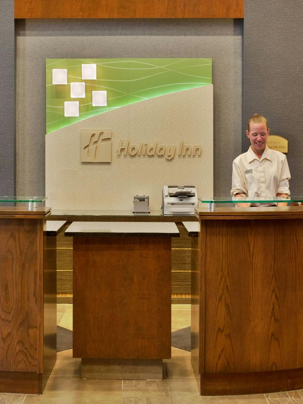 Hotel Holiday Inn Kansas City Airport photo 5