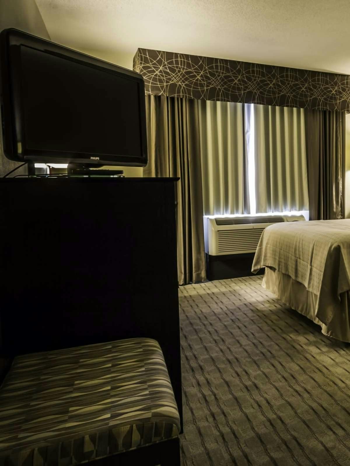 Hotel Holiday Inn Knoxville West Cedar Bluff Road photo 2