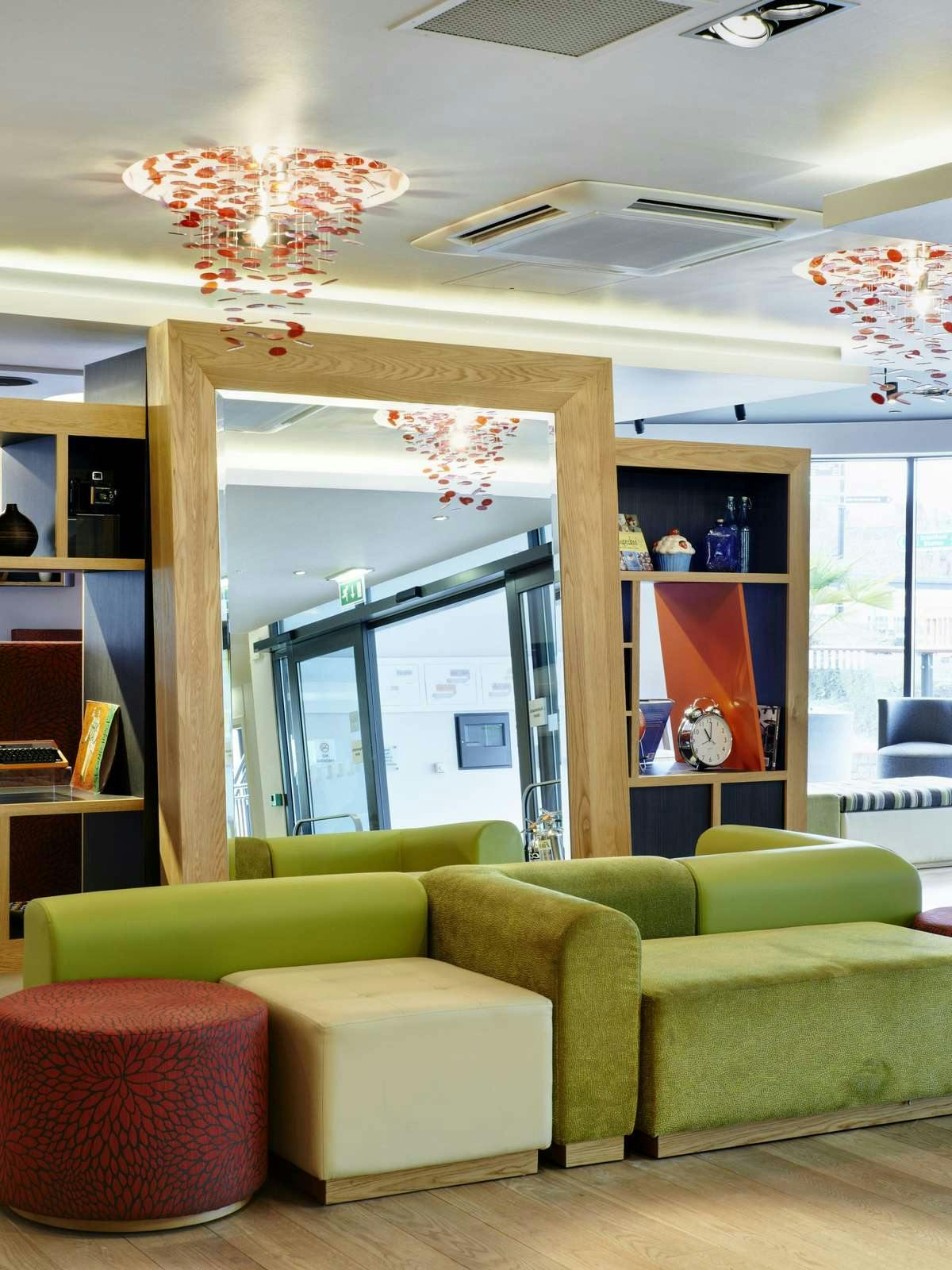 Holiday Inn London Brentford Lock