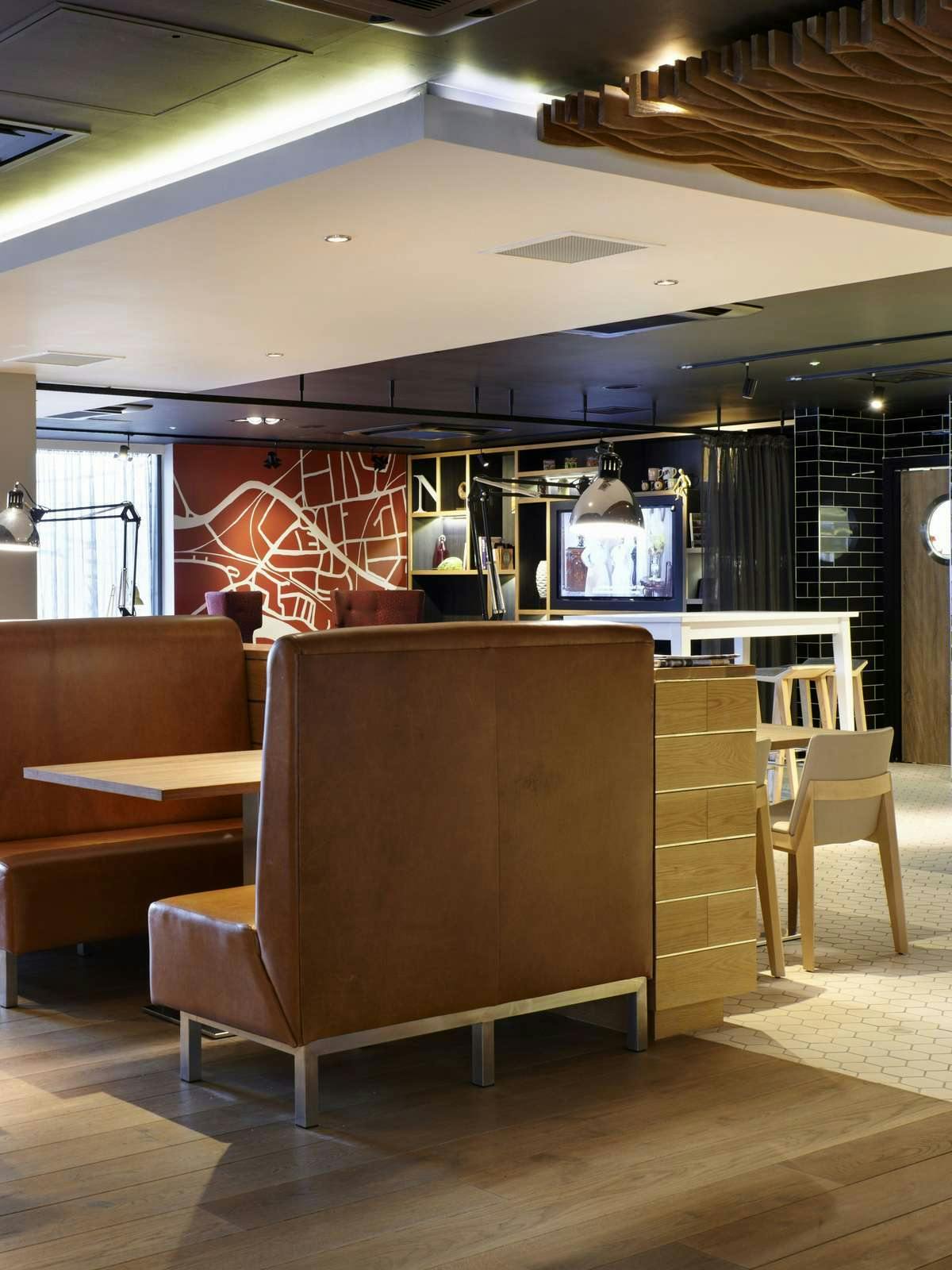 Hotel Holiday Inn London Brentford Lock photo 2