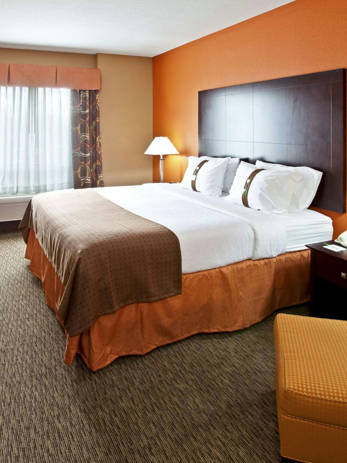 Hotel Holiday Inn Louisville Airport South photo 1