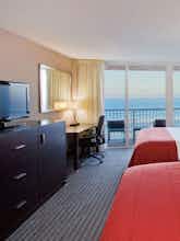Hotel Holiday Inn Resort Daytona Beach photo 2