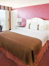 Hotel Holiday Inn Surfside Beach photo 2