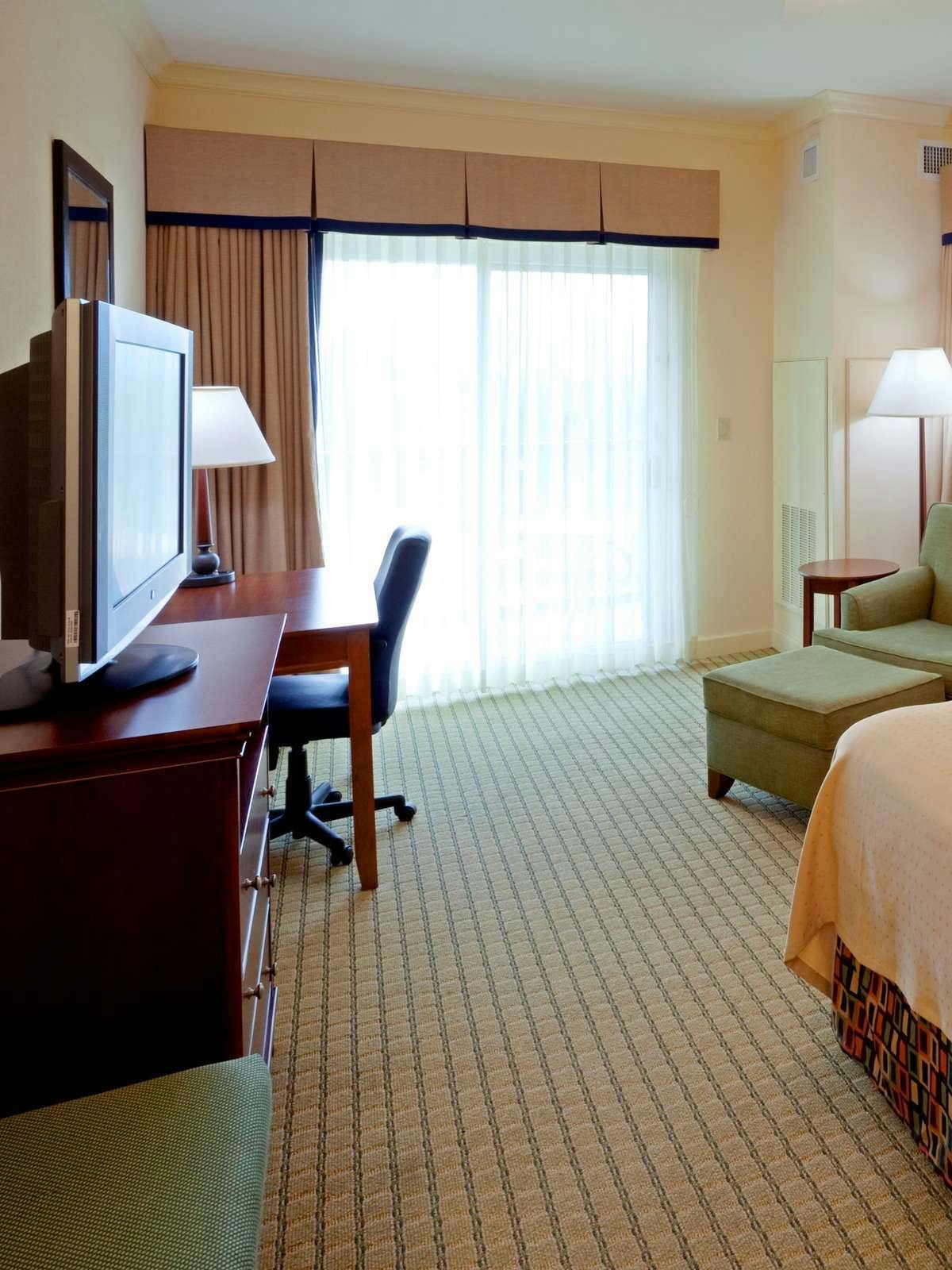 Hotel Holiday Inn Resort Lake George photo 2