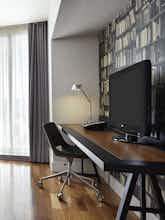 Hotel Holiday Inn Tbilisi photo 2