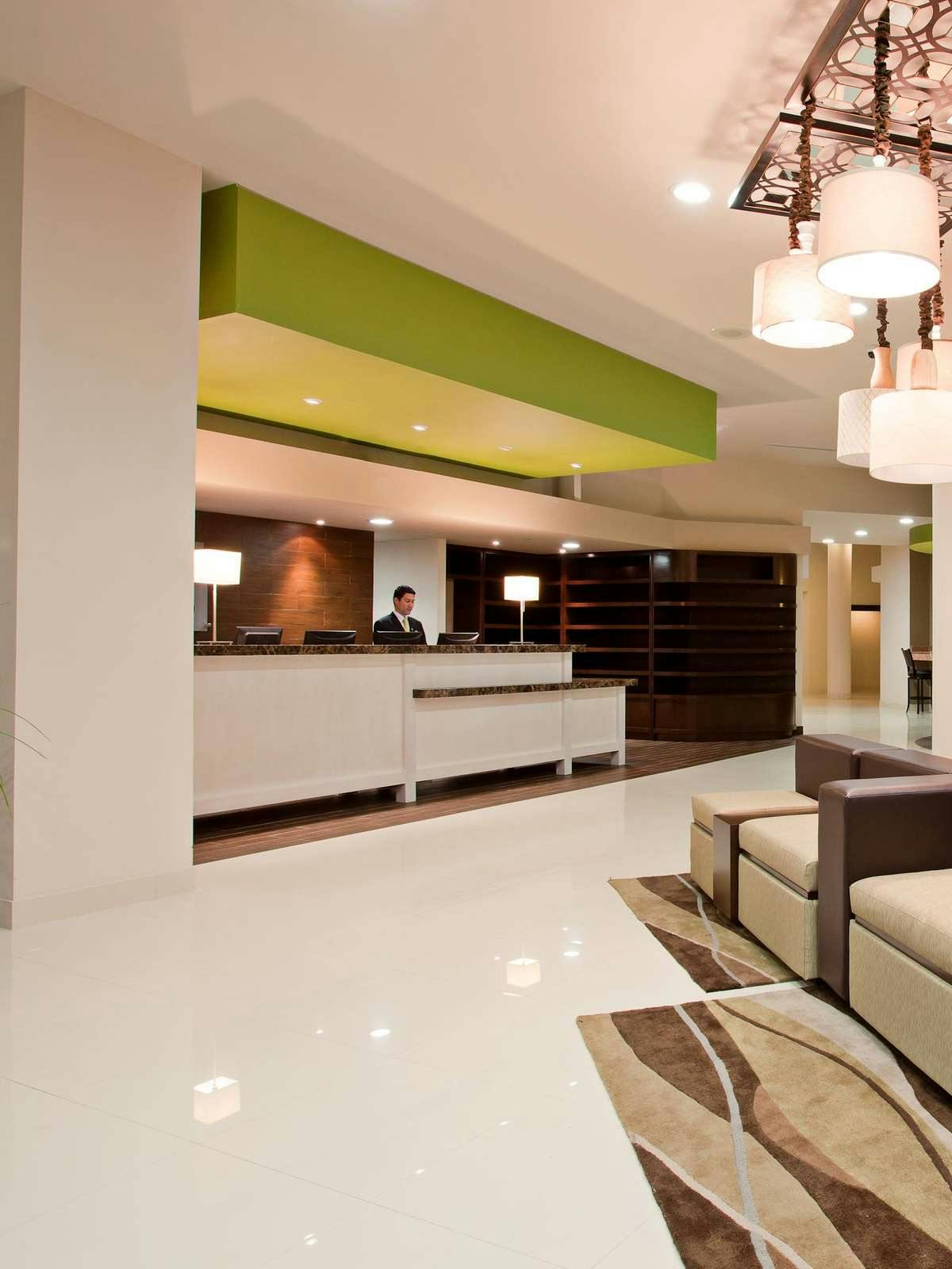 Hotel Holiday Inn Tijuana Zona Rio photo 2