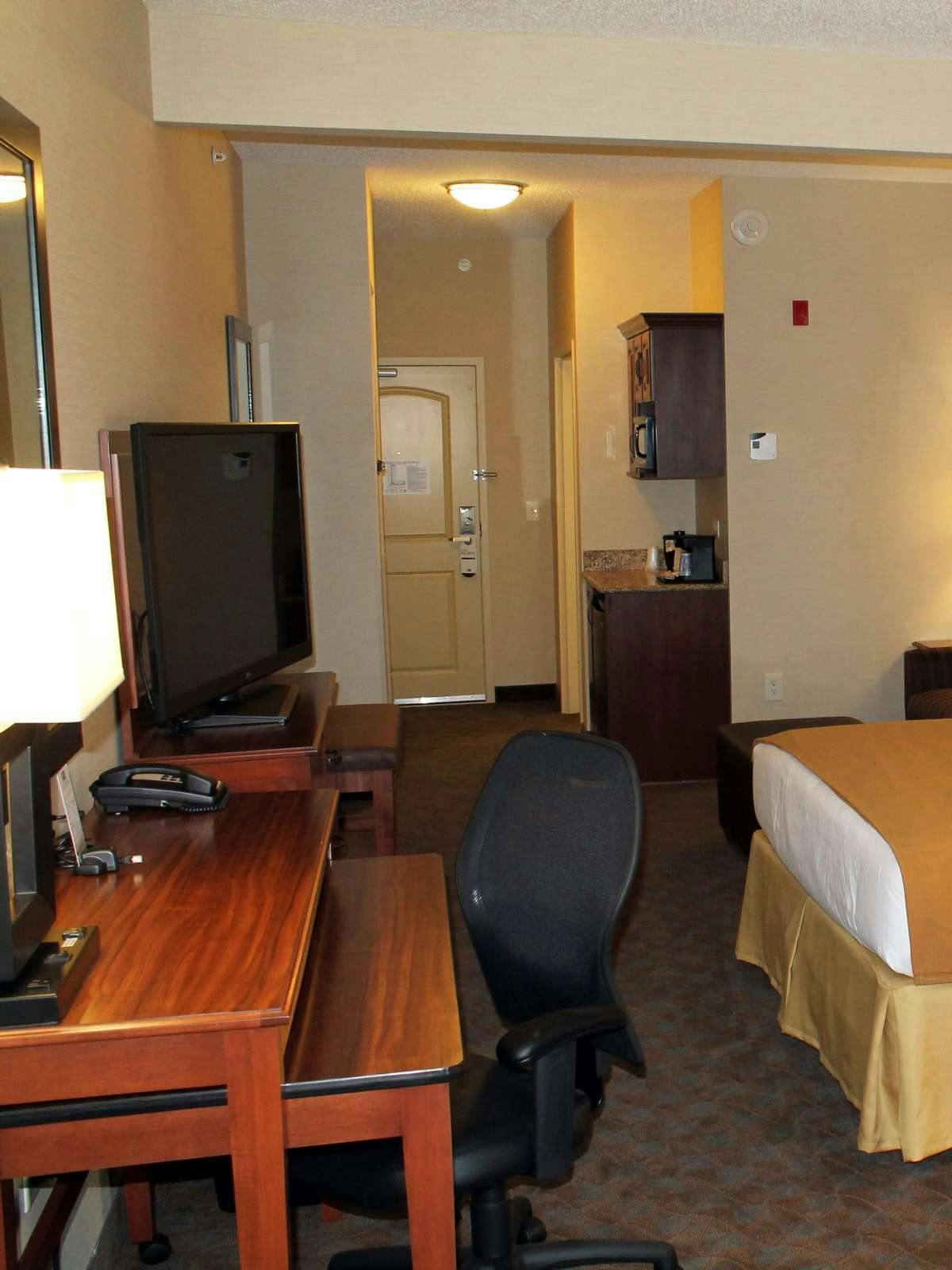 Hotel Holiday Inn Express Hotel & Suites Paducah West photo 2