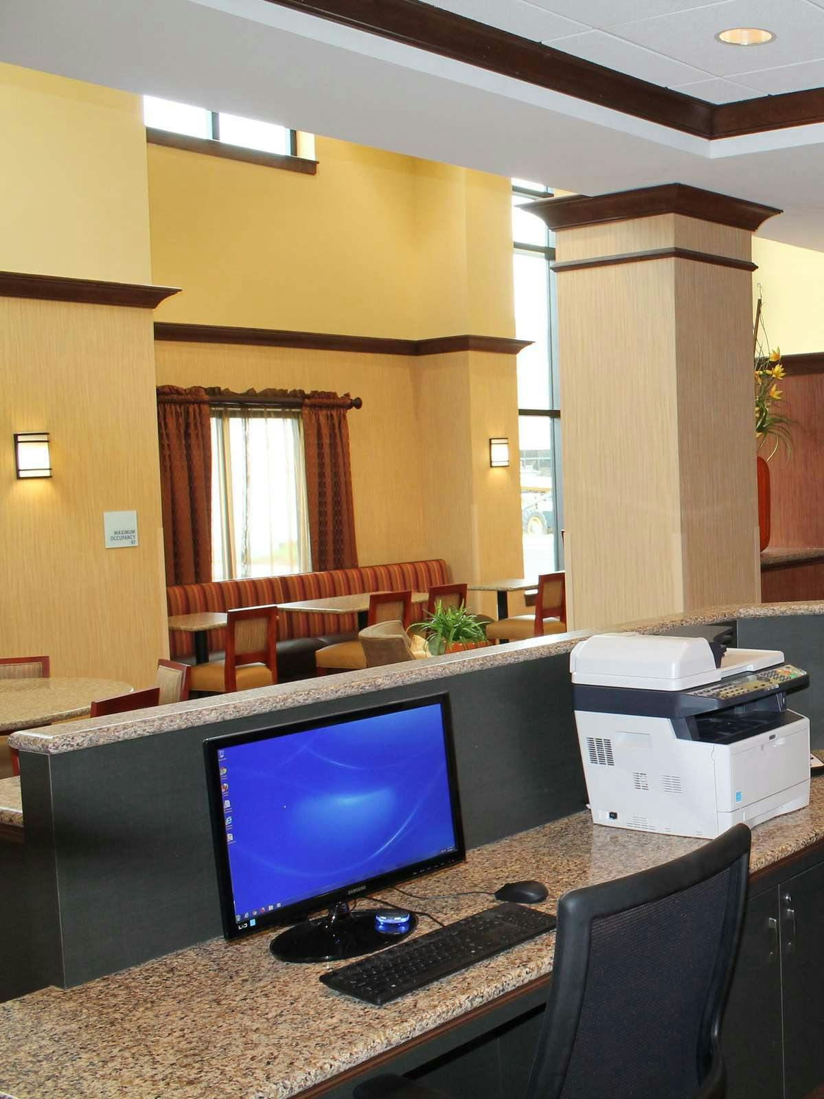 Hotel Holiday Inn Express Hotel & Suites Paducah West photo 3