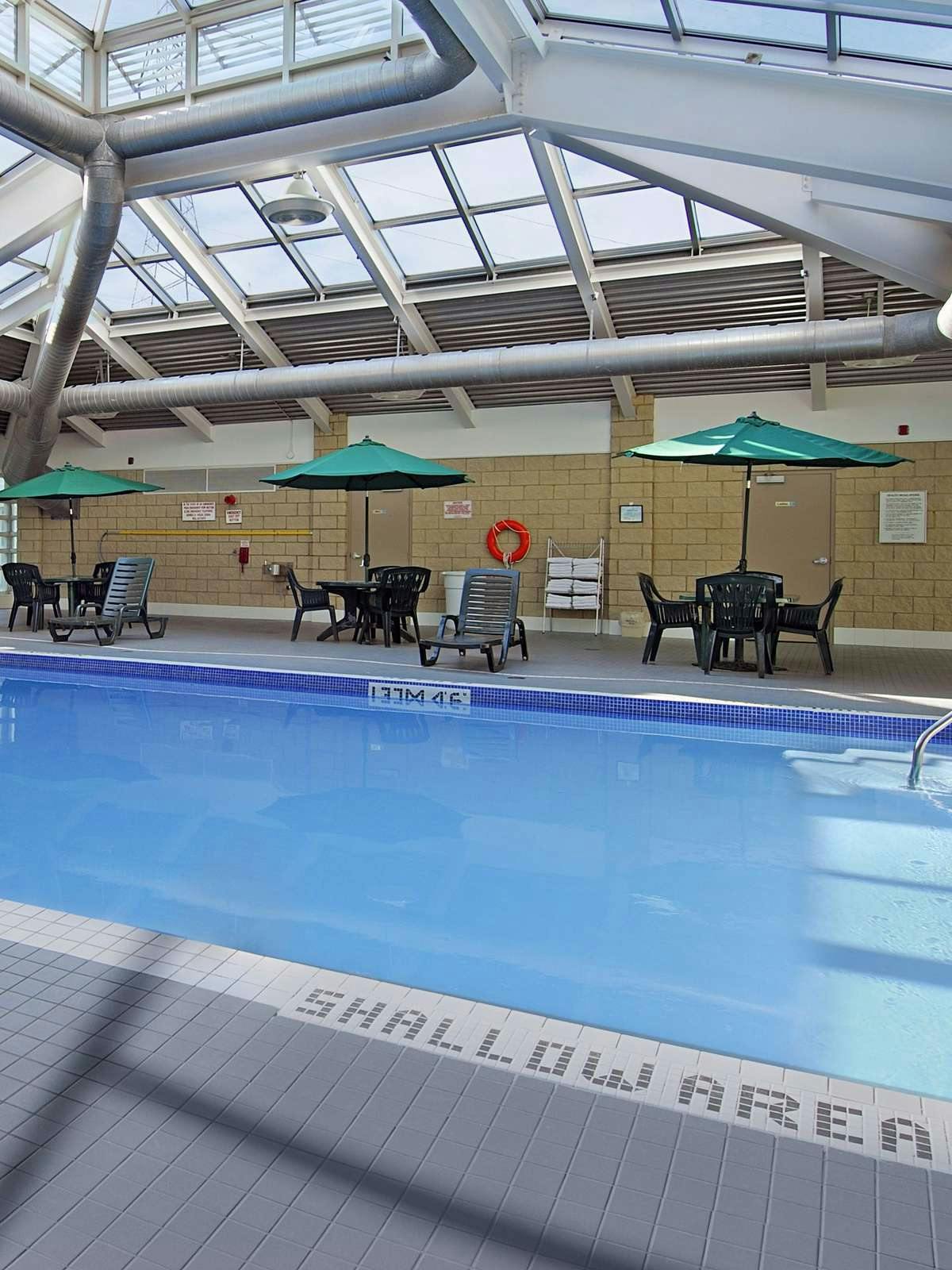 Hotel Holiday Inn Toronto Airport East photo 4