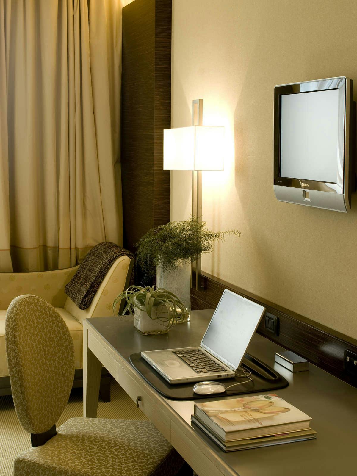 Hotel Starhotels Grand Milan photo 4