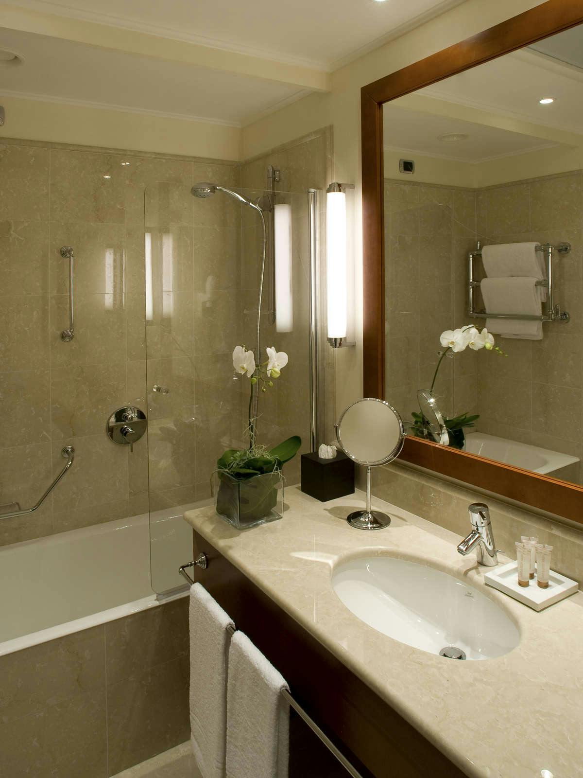 Hotel Starhotels Grand Milan photo 5