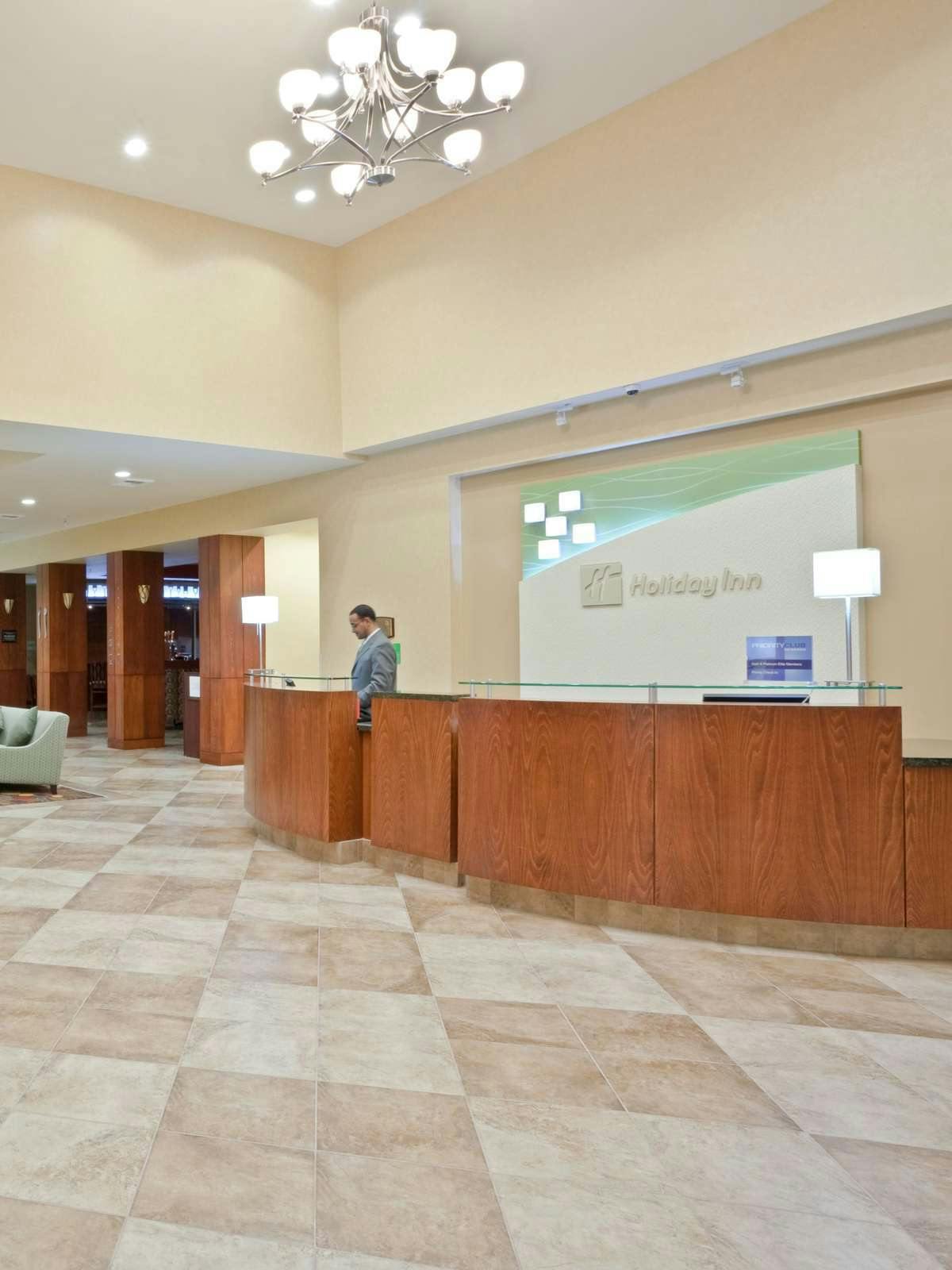 Hotel Holiday Inn Yakima photo 4