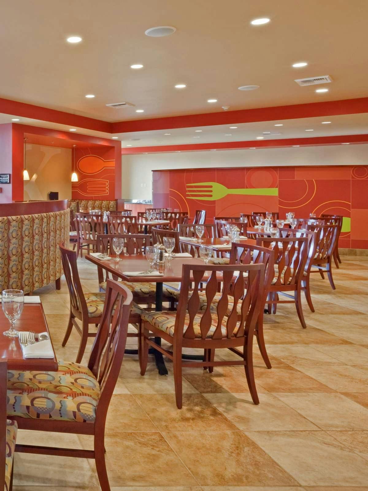 Hotel Holiday Inn Yakima photo 5