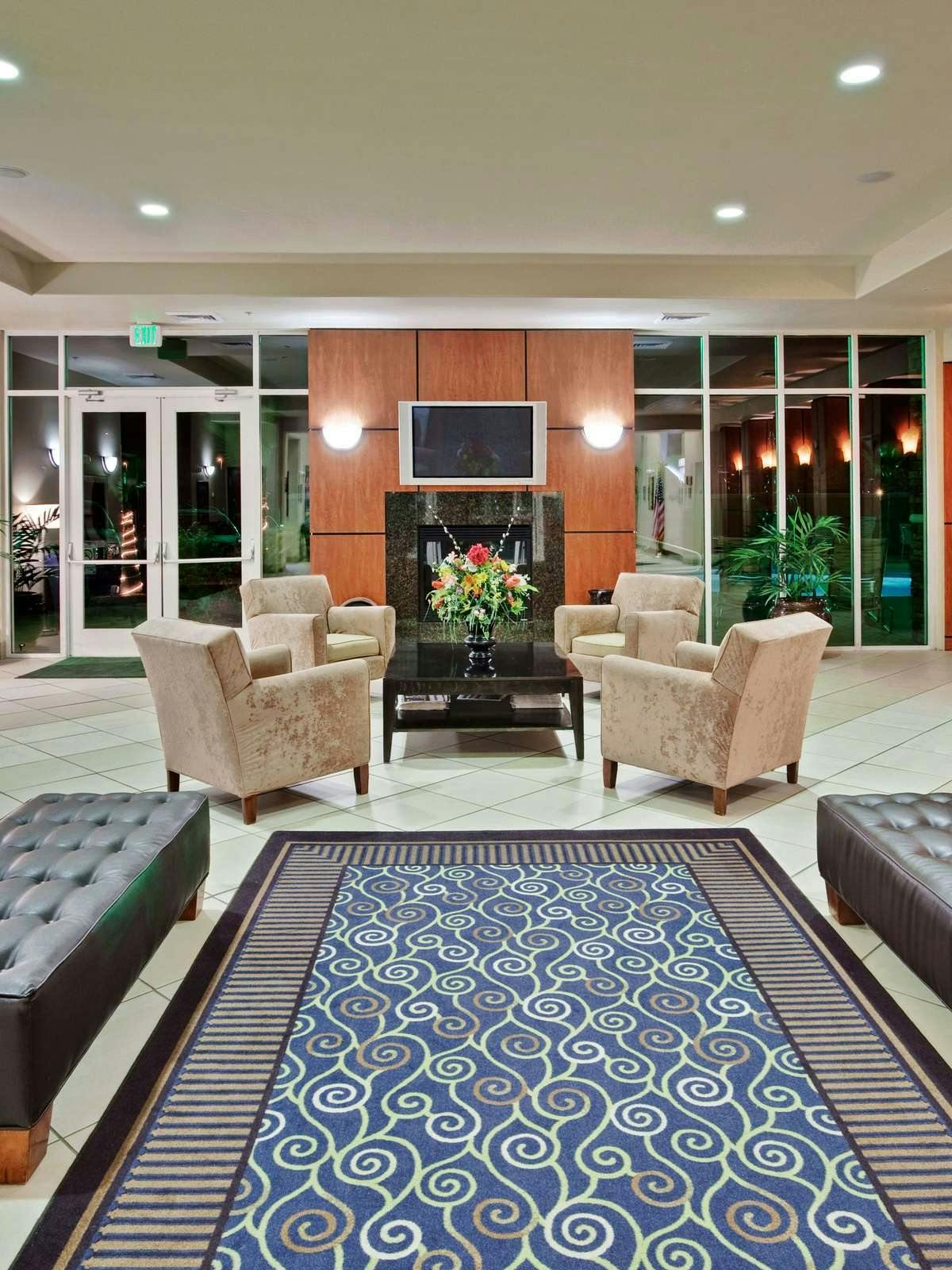 Hotel Holiday Inn Yuma photo 4