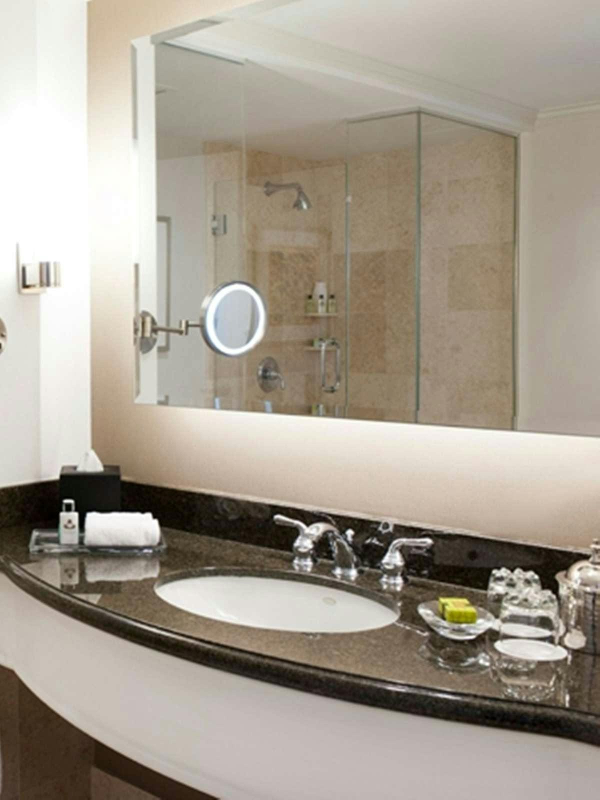 Hotel InterContinental Suites Hotel Cleveland photo 3