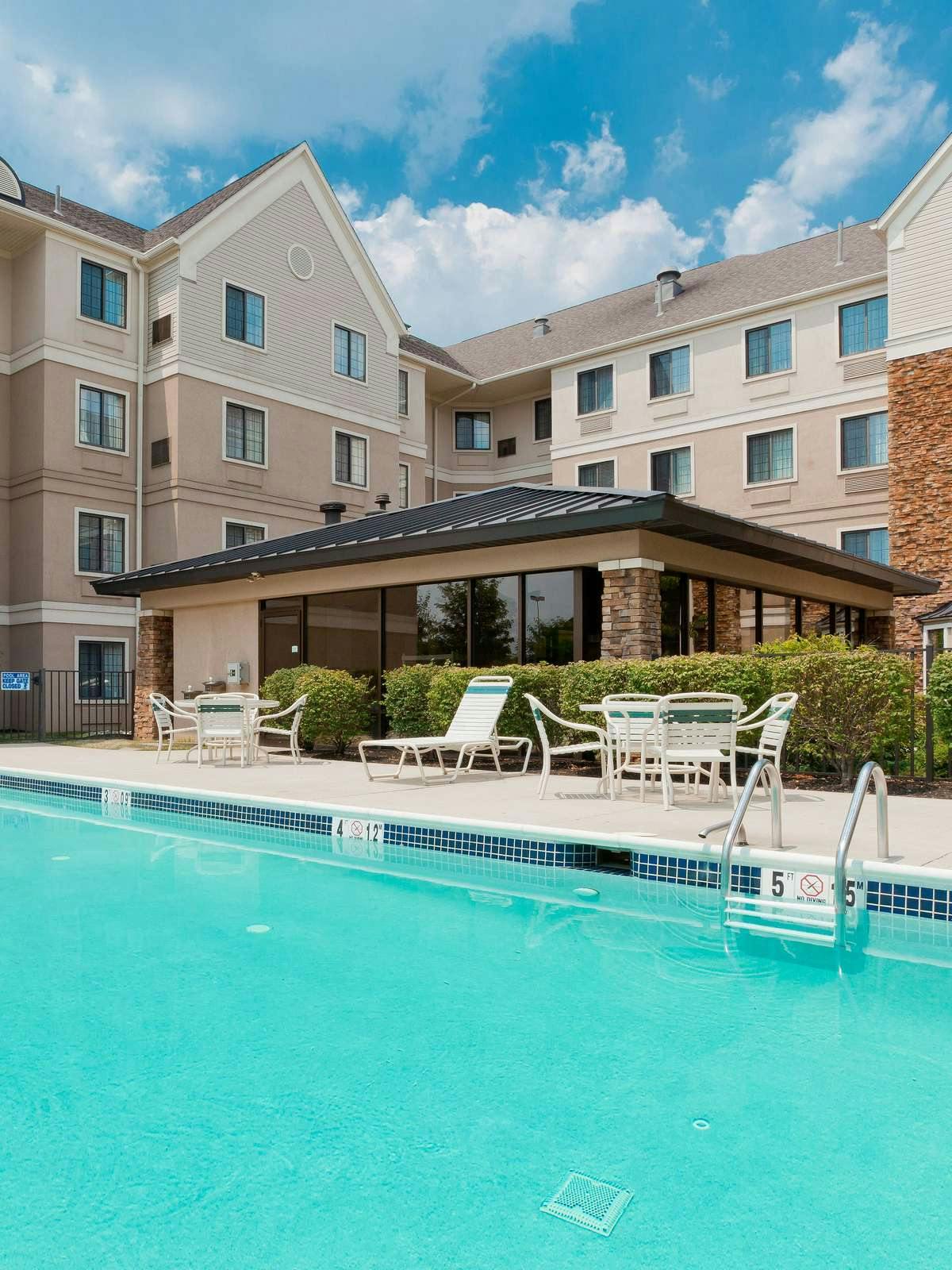 Hotel Staybridge Suites Allentown Airport photo 4