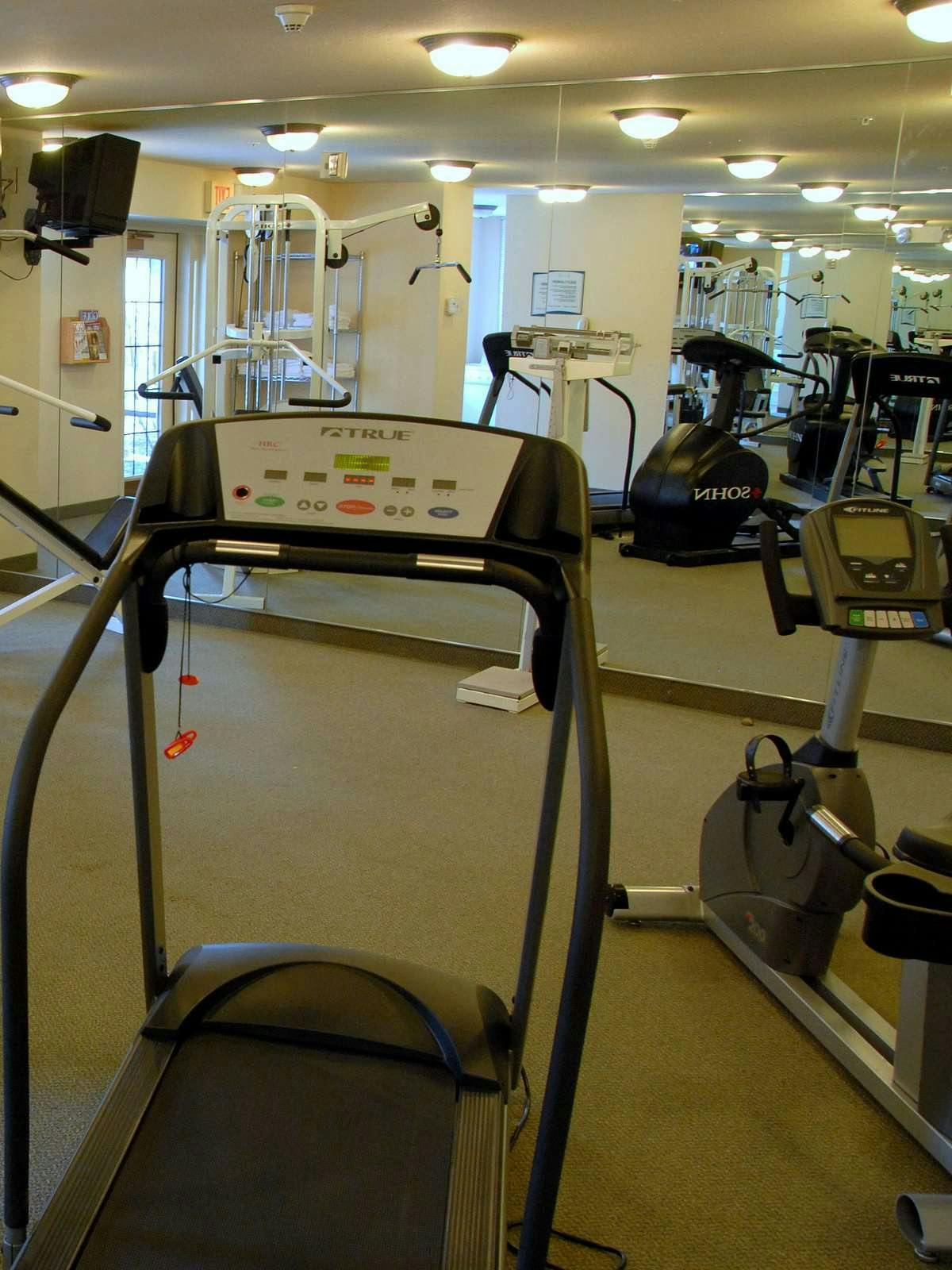 Hotel Staybridge Suites Allentown Airport photo 5