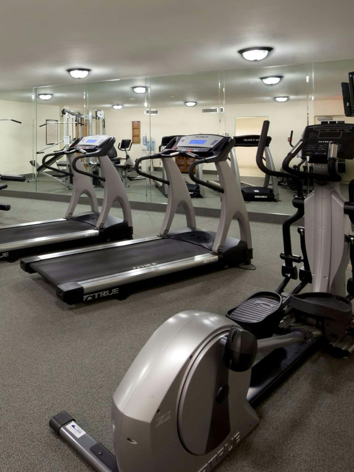 Hotel Staybridge Suites Austin Airport photo 5