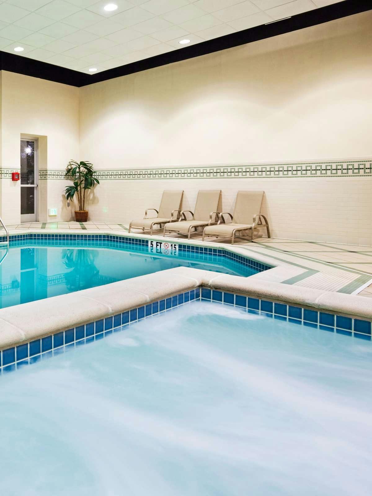 Hotel Staybridge Suites Chattanooga Downtown - Convention Center, an IHG Hotel photo 4