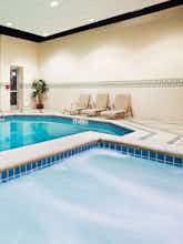Hotel Staybridge Suites Chattanooga Downtown - Convention Center, an IHG Hotel photo 4