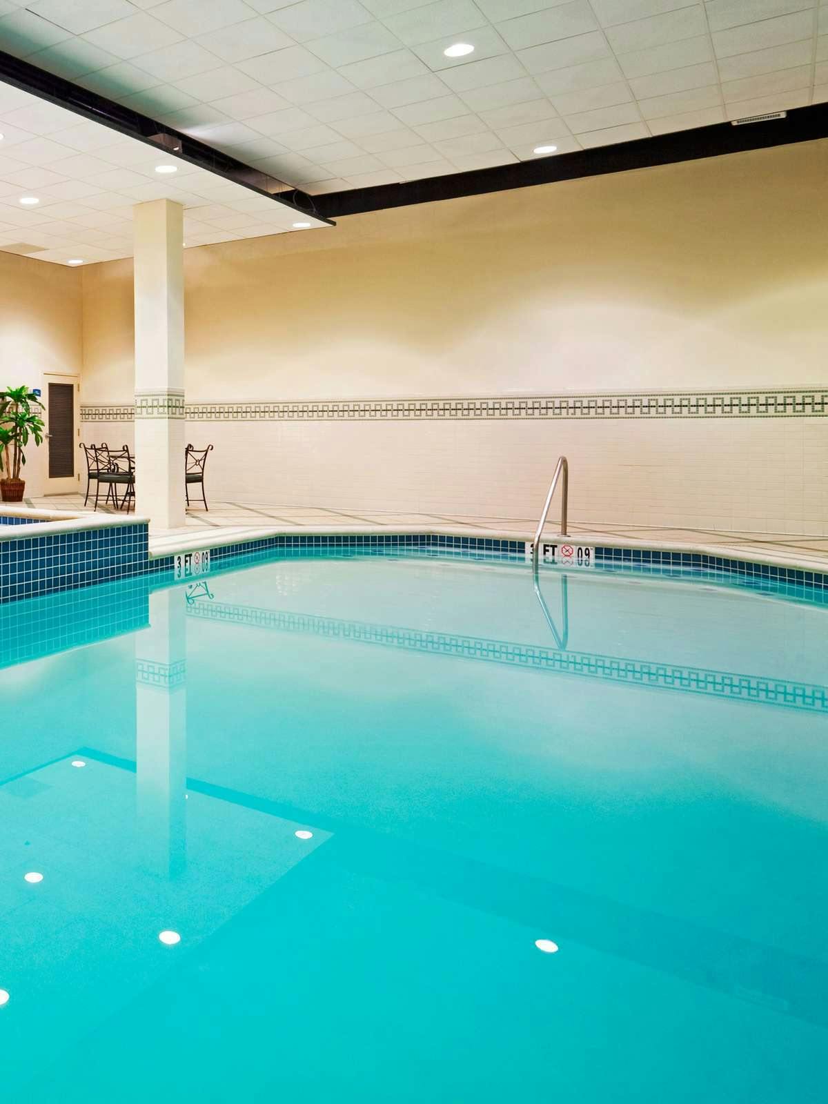 Hotel Staybridge Suites Chattanooga Downtown - Convention Center, an IHG Hotel photo 3