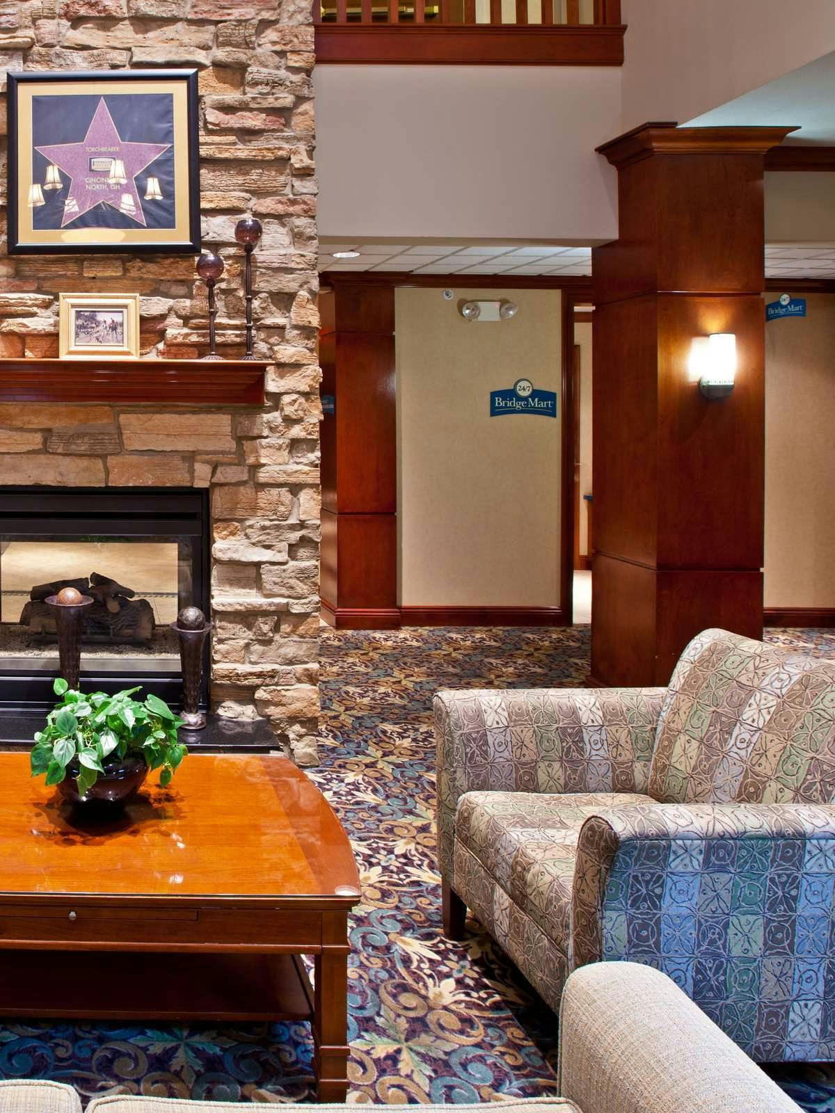 Hotel Staybridge Suites Cincinnati North photo 3