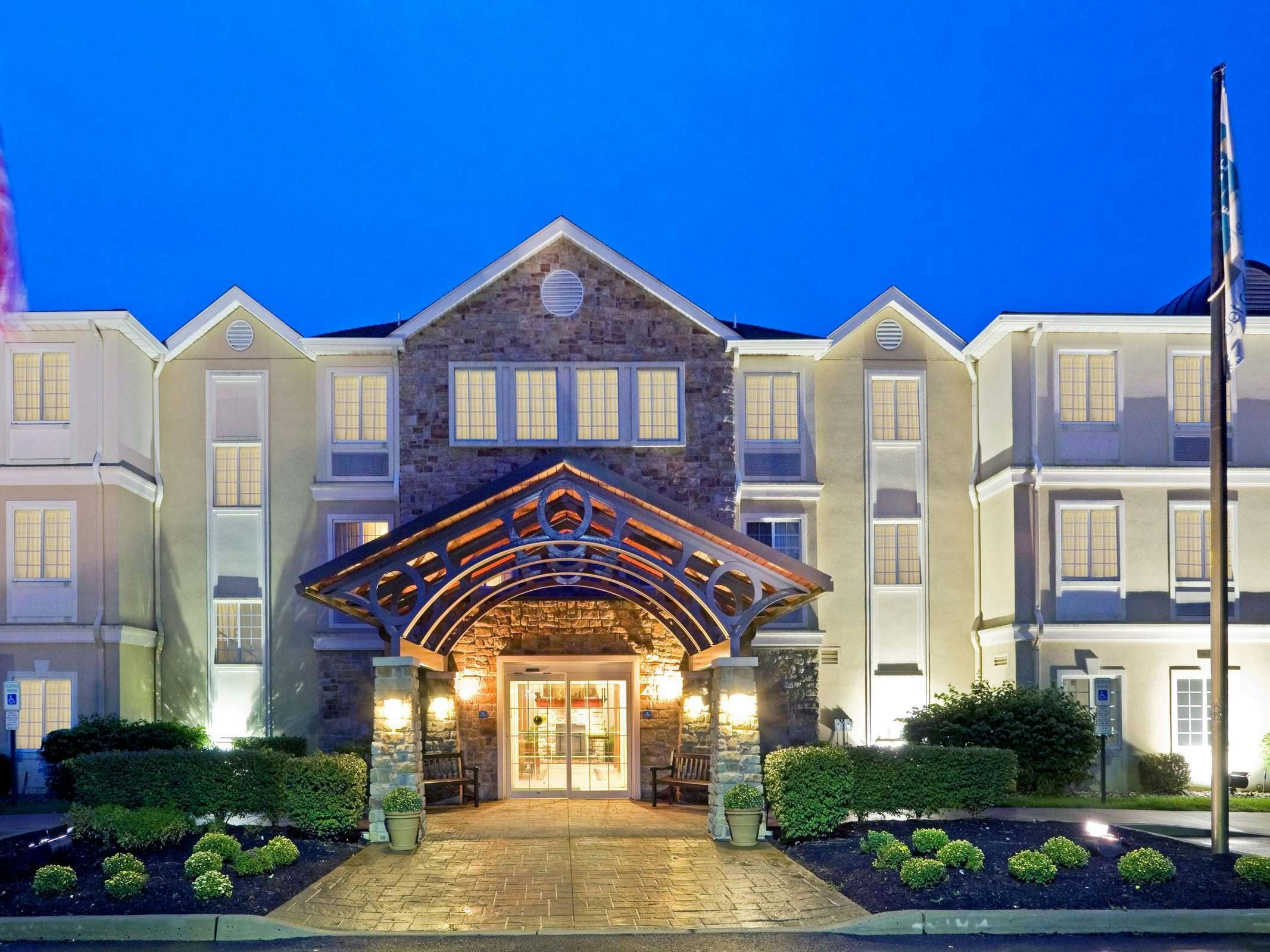 Staybridge Suites Cranbury South Brunswick