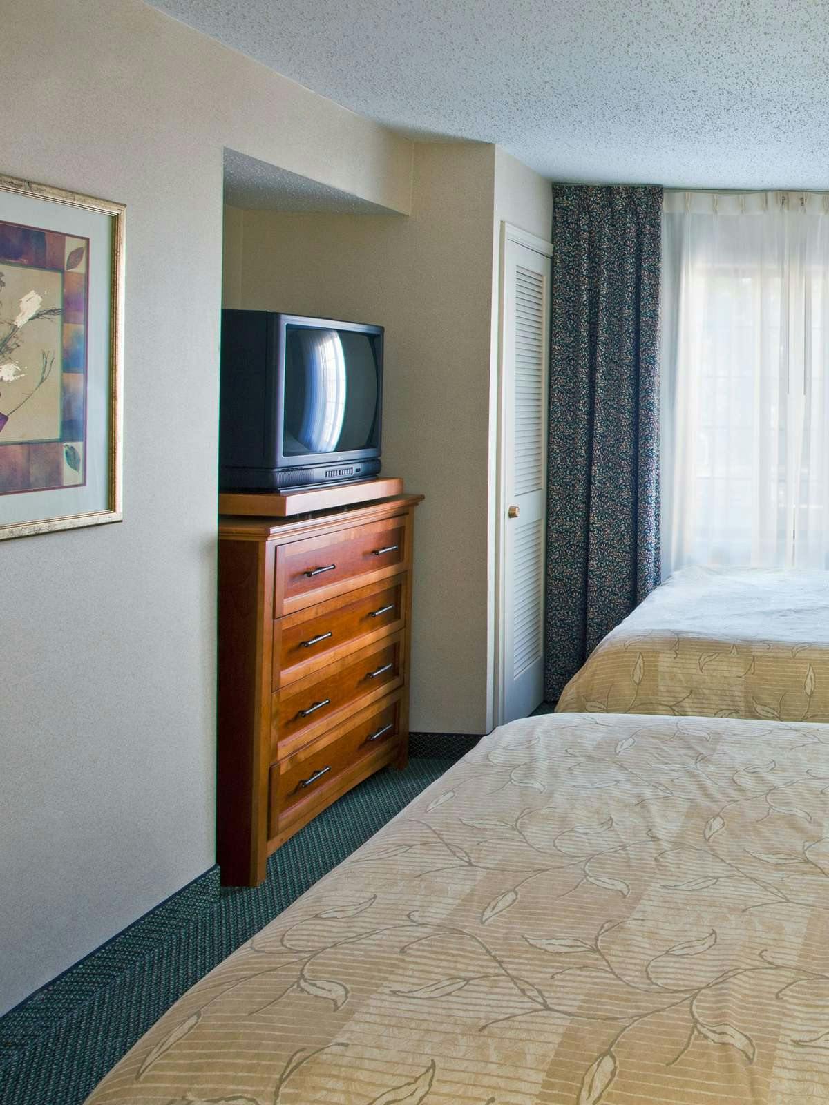 Hotel Staybridge Suites Detroit Utica photo 2