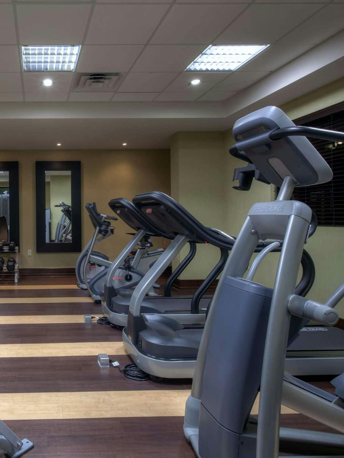 Hotel Staybridge Suites Hamilton Downtown photo 4