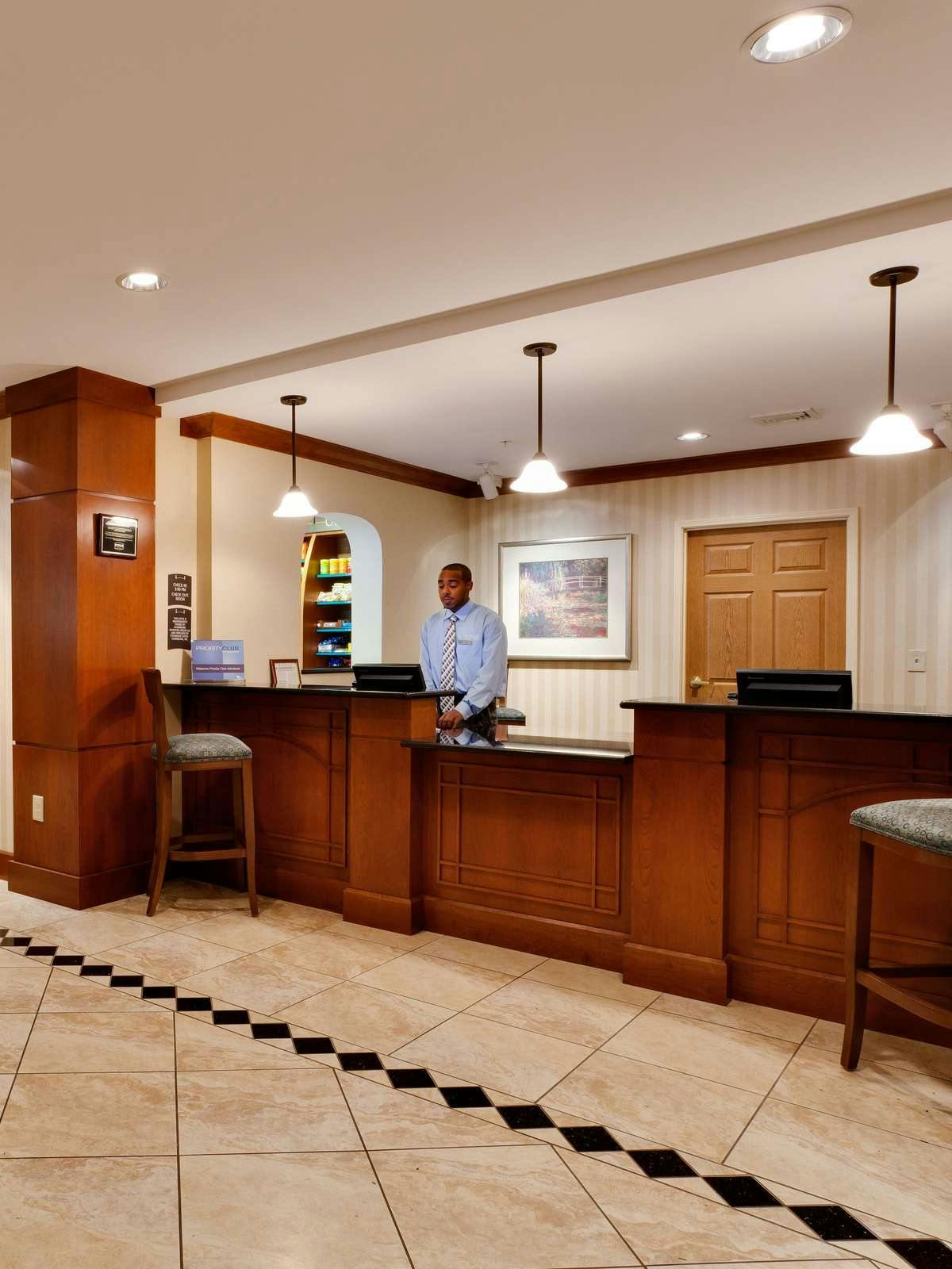 Hotel Staybridge Suites Harrisburg photo 3