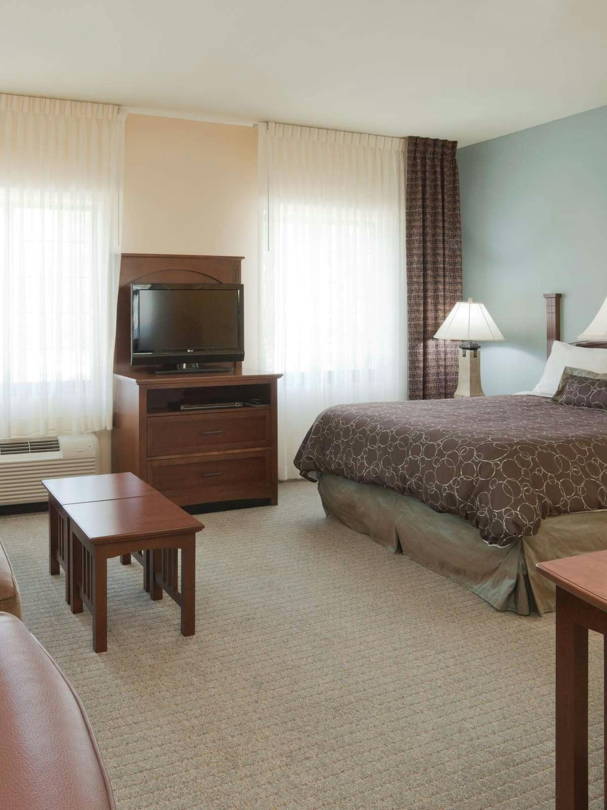 Hotel Staybridge Suites Lafayette Airport photo 2