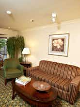 Hotel Staybridge Suites Indianapolis Airport photo 2