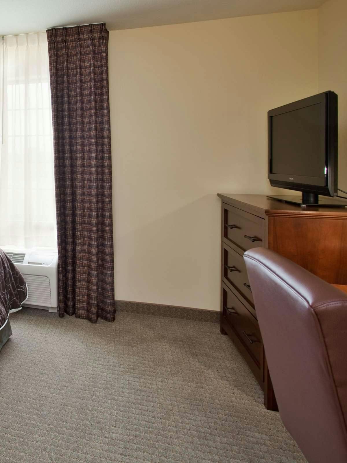Hotel Staybridge Suites Kansas City Independence photo 2