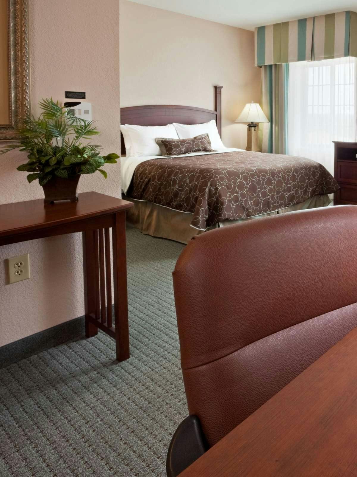 Hotel Staybridge Suites Wilmington Brandywine Valley photo 1