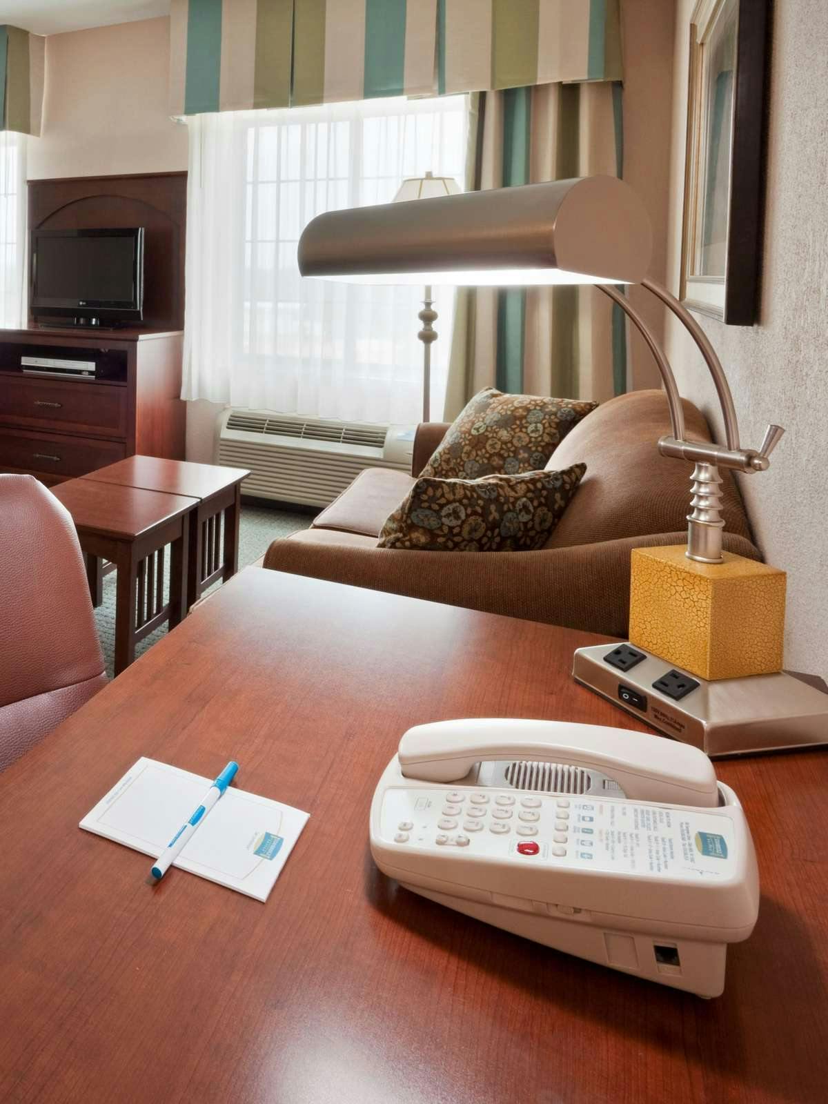 Hotel Staybridge Suites Wilmington Brandywine Valley photo 2