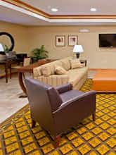 Hotel Candlewood Suites Champaign Urbana University Area photo 3