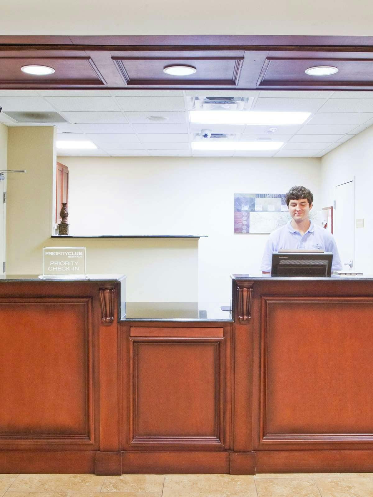 Hotel Candlewood Suites Athens photo 5