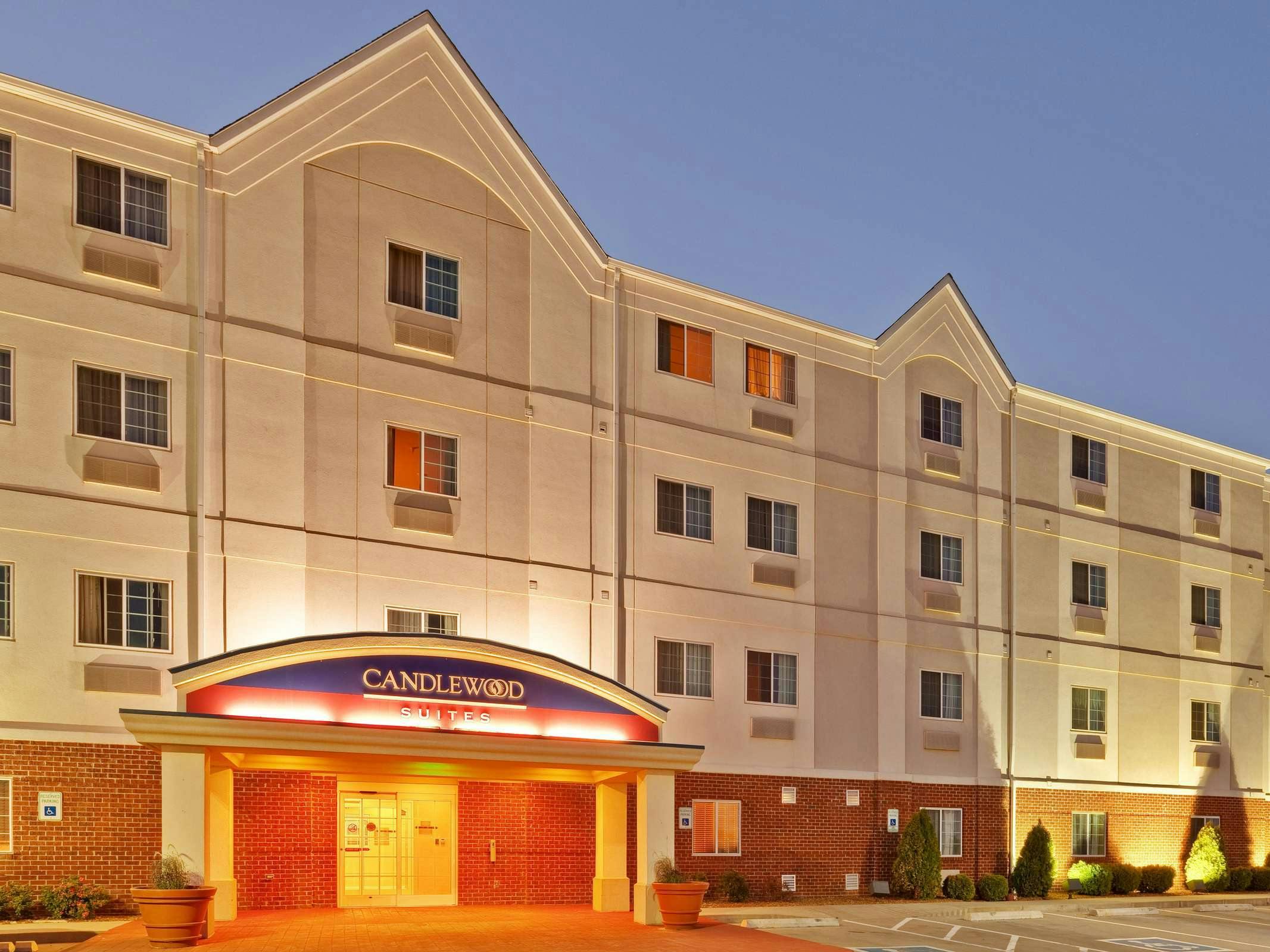 Candlewood Suites Clarksville