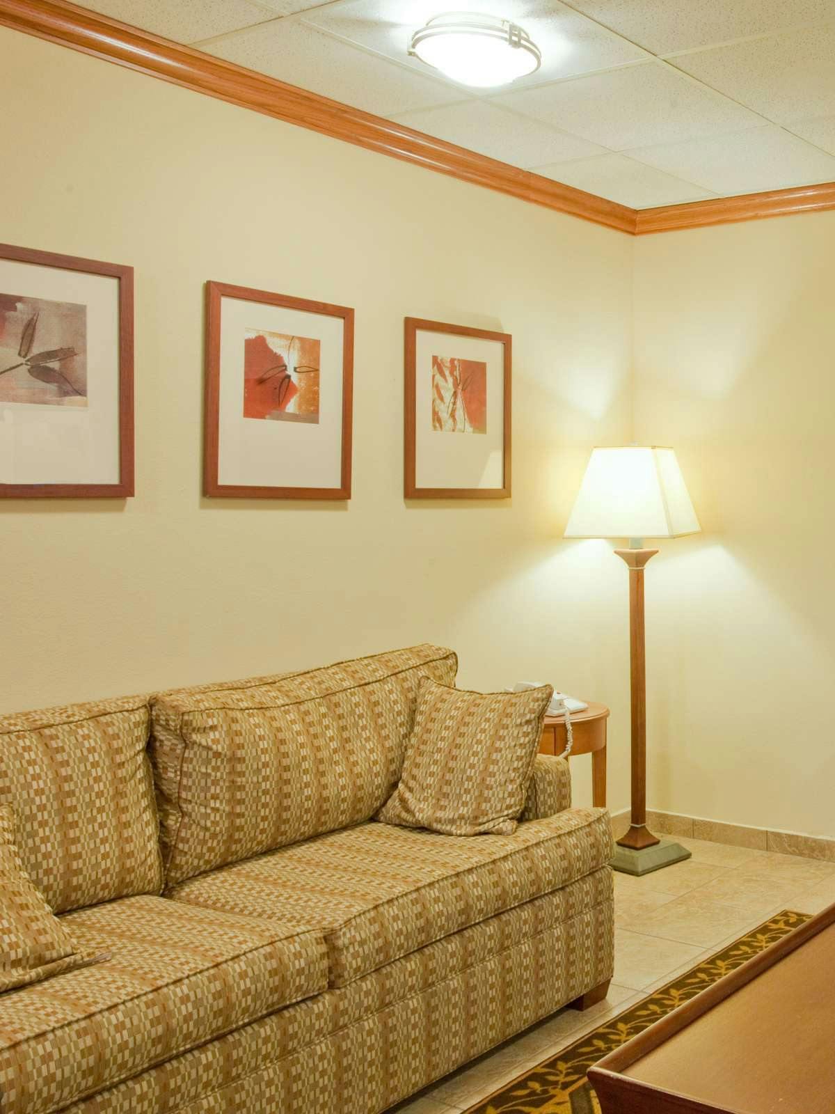 Hotel Candlewood Suites Alabaster photo 3