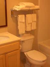 Hotel Candlewood Suites Brown Deer photo 3