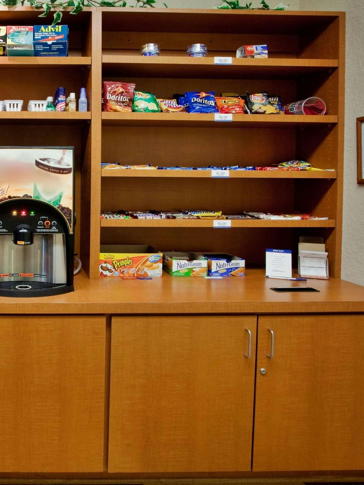 Hotel Candlewood Suites Chesapeake/Suffolk photo 5